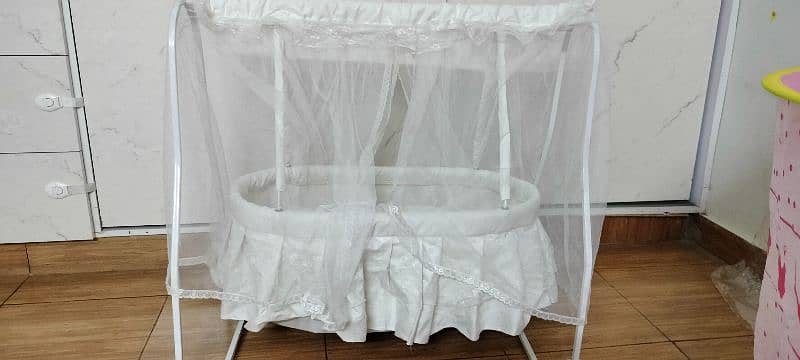 Used jhula for baby 5