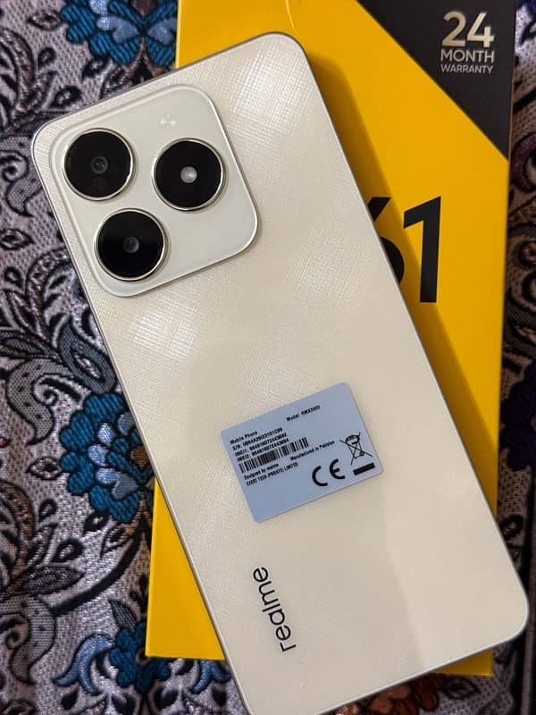 Realme C61 2