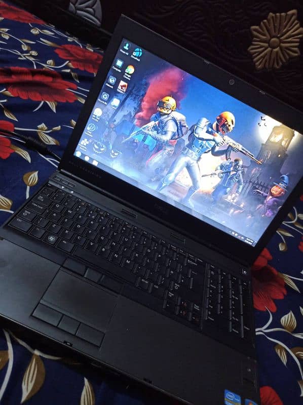 Dell Laptop M4600 3