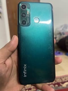 infinix hot 10 4/128gb 10/9 condition box misplaced mila to da du ga