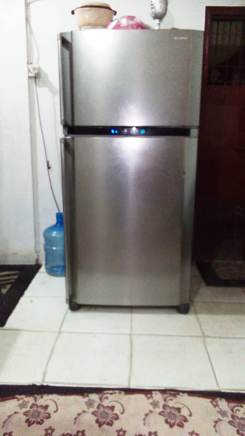 Refrigerator & Freezer 0