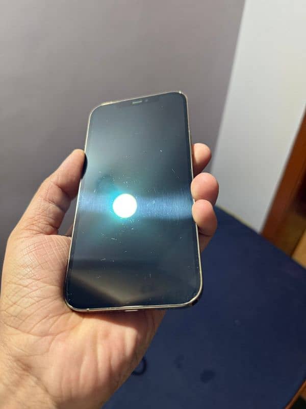 Iphone 12 pro max 256GB Gold 10