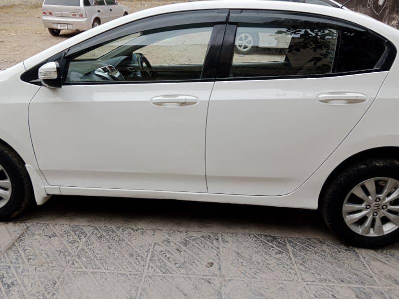 Honda City Aspire 1.5  2016 model 3