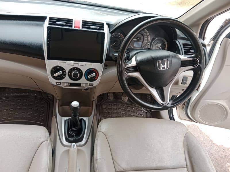 Honda City Aspire 1.5  2016 model 10