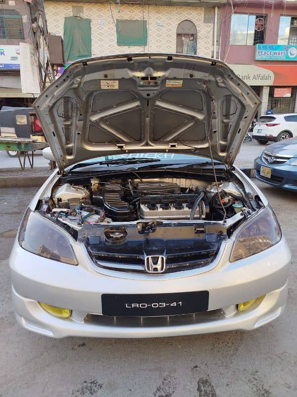 Honda Civic Oriel 2003 4