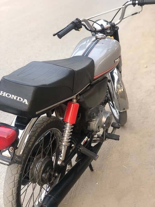 Matro Modal 14 Pindi Number Full ok Condition price 42000/ 03185675932 3