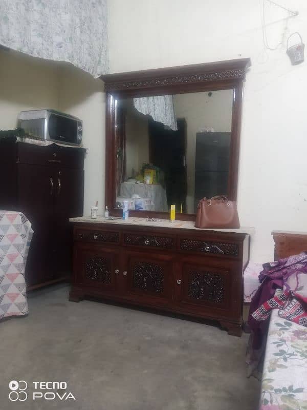 chinioti bed set urgent sell 0