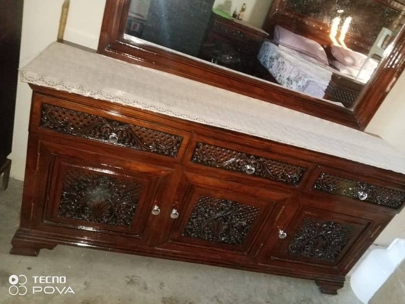 chinioti bed set urgent sell 3