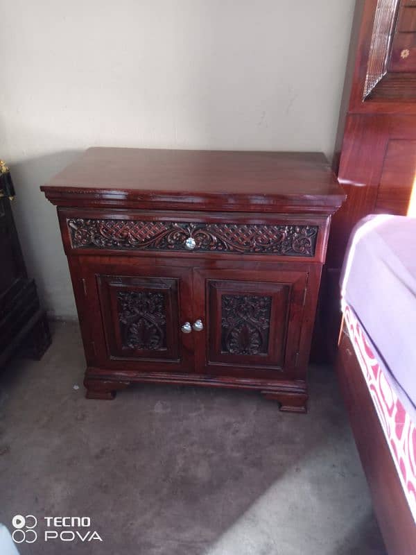 chinioti bed set urgent sell 13