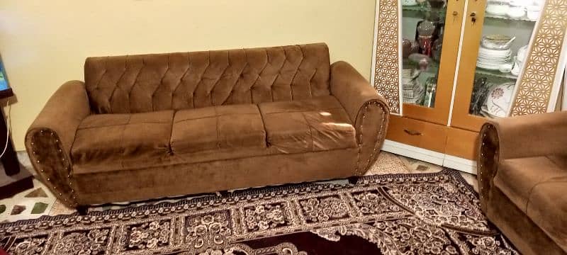 like new velvet 5 seater sofa set 0