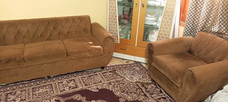 like new velvet 5 seater sofa set 3