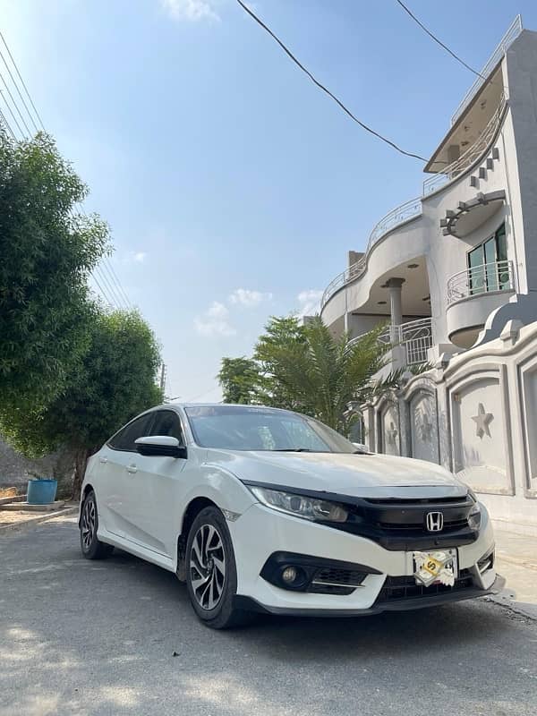 Honda Civic Oriel 2017 7