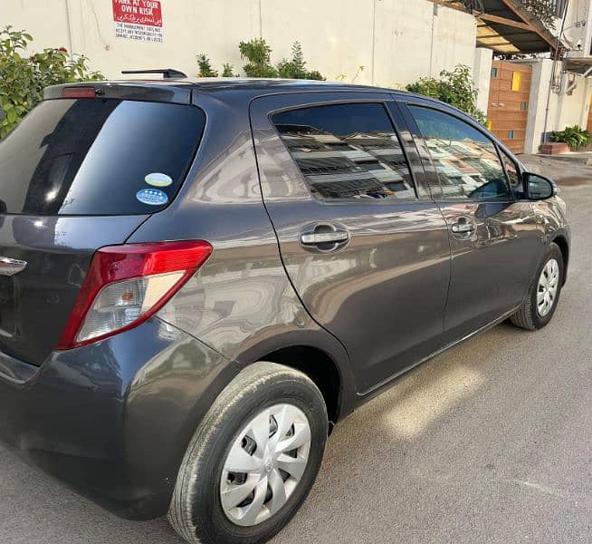 Toyota Vitz 2011 4