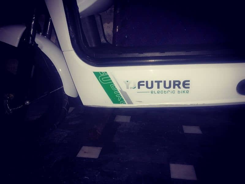 YJ Future Electric Scooty good condition urgent sale 6