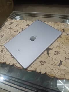 iPad 6 (32gb)