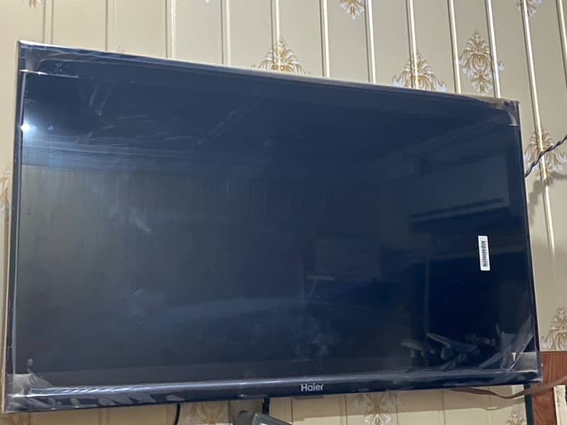 led tv 32inches mirrorcast 0