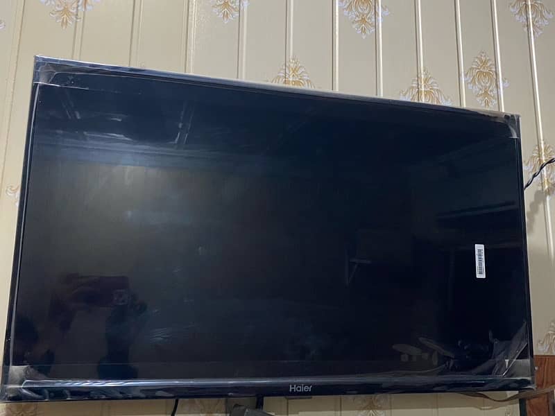 led tv 32inches mirrorcast 1