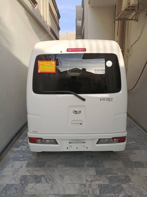 Daihatsu Hijet 2020 5