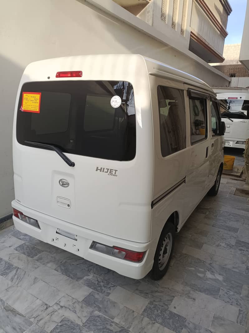 Daihatsu Hijet 2020 10