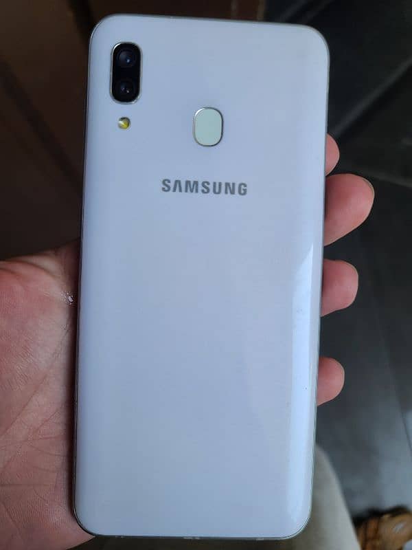 Samsung A30 1