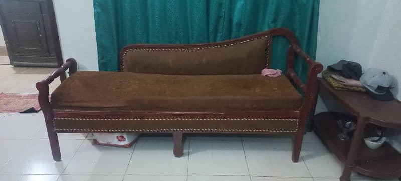 5 seater italian style sofa with wooden sethi 3