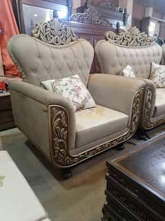 5 and 7 seater Available.