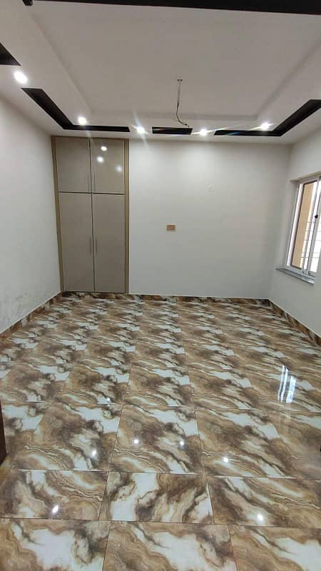 3 Bedroom Flat Available For Rent In G11 7