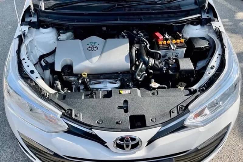 Brand New Toyota Yaris Full Option 4