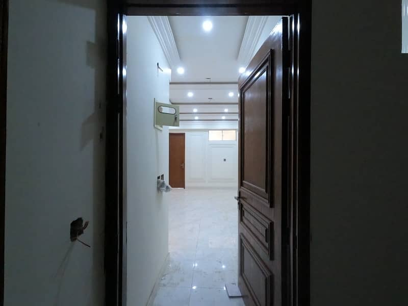 Get An Attractive Prime Location Flat In Karachi Under Rs. 17500000 3