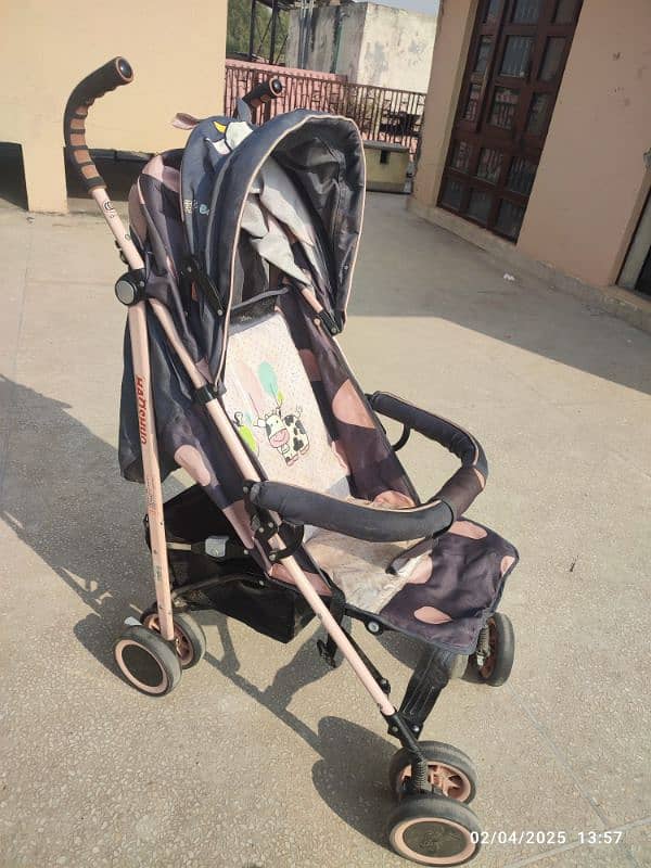 Comfortable Baby Pram for Smooth Rides 0