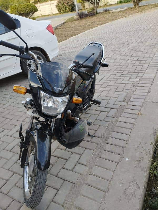 excellent condition Honda prider for sale 1