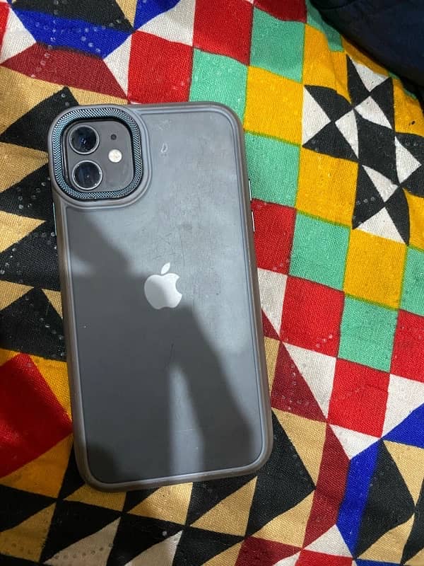 Iphone 11 Non Pta  Factory Unlock 64gb Look Like New 0