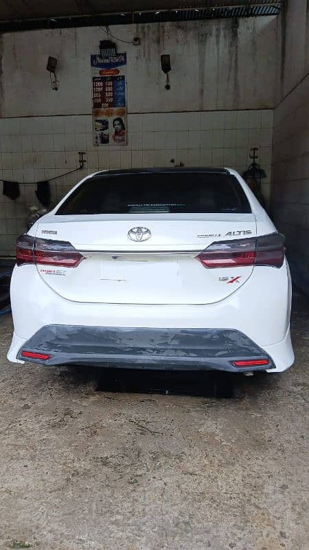 Toyota Corolla Altis 2017 15