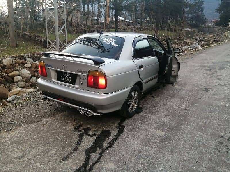 Suzuki Baleno 2004 12