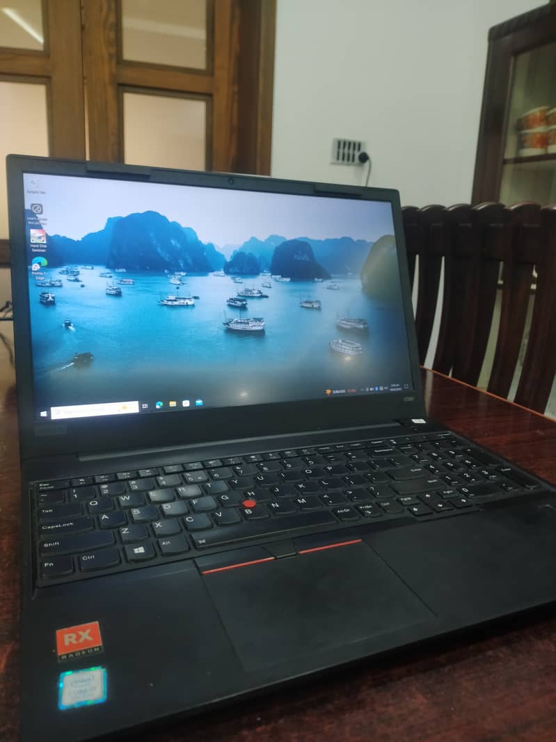 lenovo E580 i7-8th gen with amd radeon graphics card 2