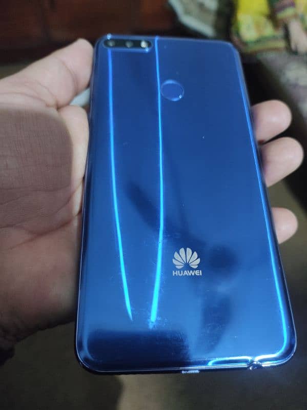 Huawei y7 prime, 10/10,32Gb,3Gb,16Mp,8Mp,6inch,Exchange possible 8