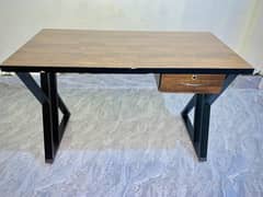 Computer table for sale