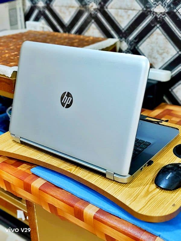 HP-7th Generation, 17.3" inch Display, 3