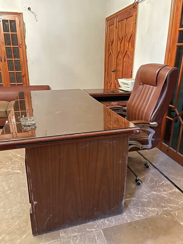 office executive table 3