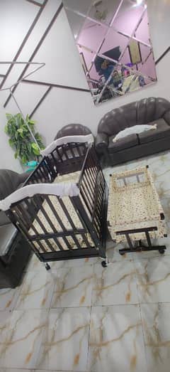 Baby cot bed