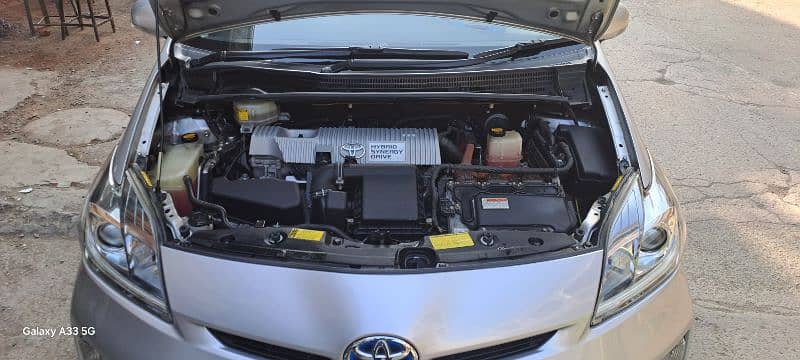 Toyota Prius S 2014 11