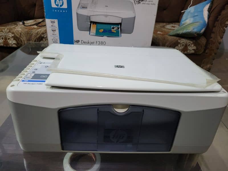 HP DeskJet F380 6