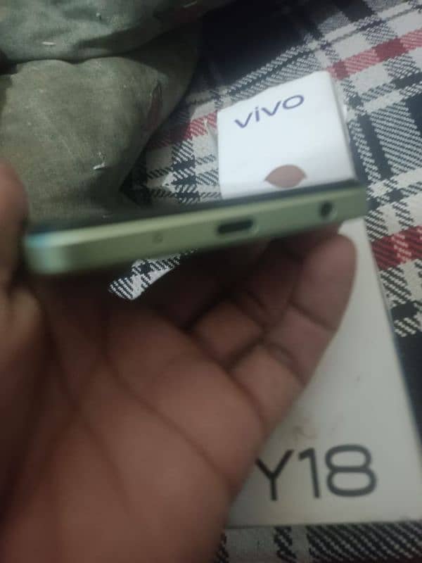 vivo Y 18 4+4 128Gb new phone hai 2