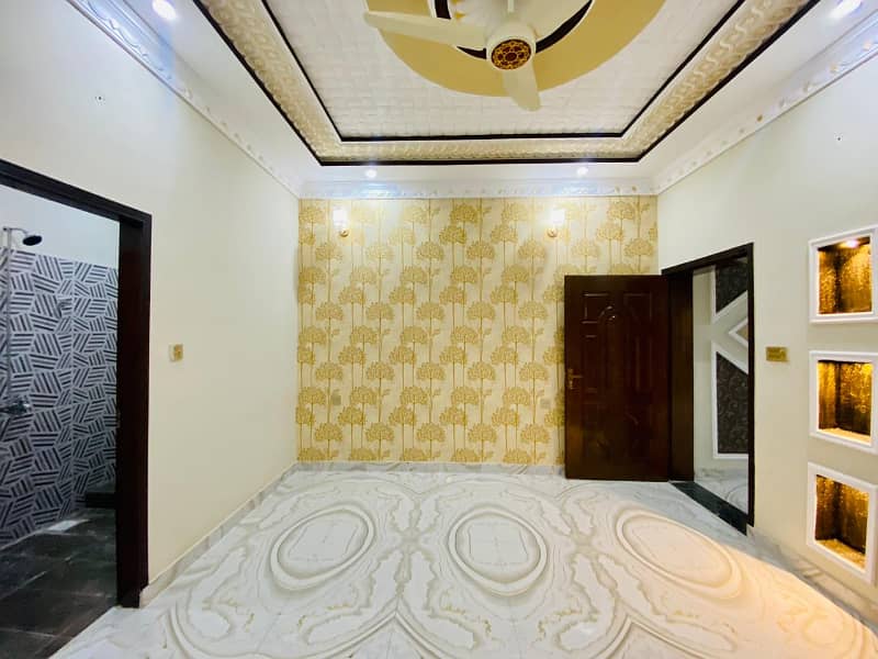 4.5 Marla Brand New Triple Storey House For Sale In Samanabad Lahore 18