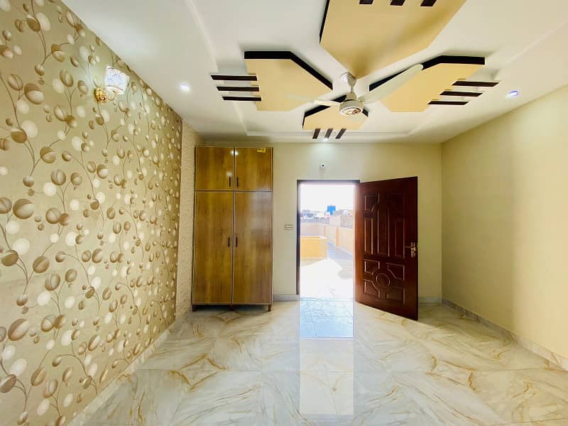 4.5 Marla Brand New Triple Storey House For Sale In Samanabad Lahore 44