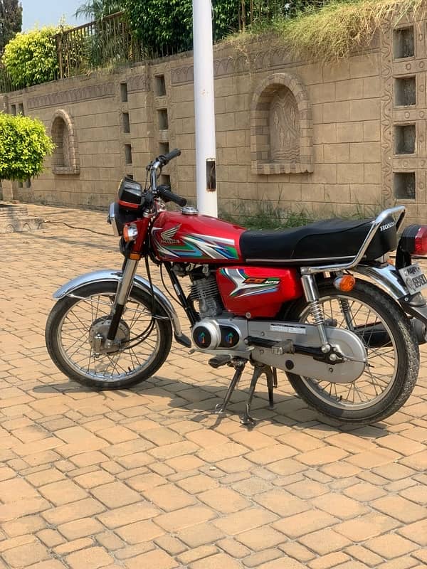 honda 125 2023 3