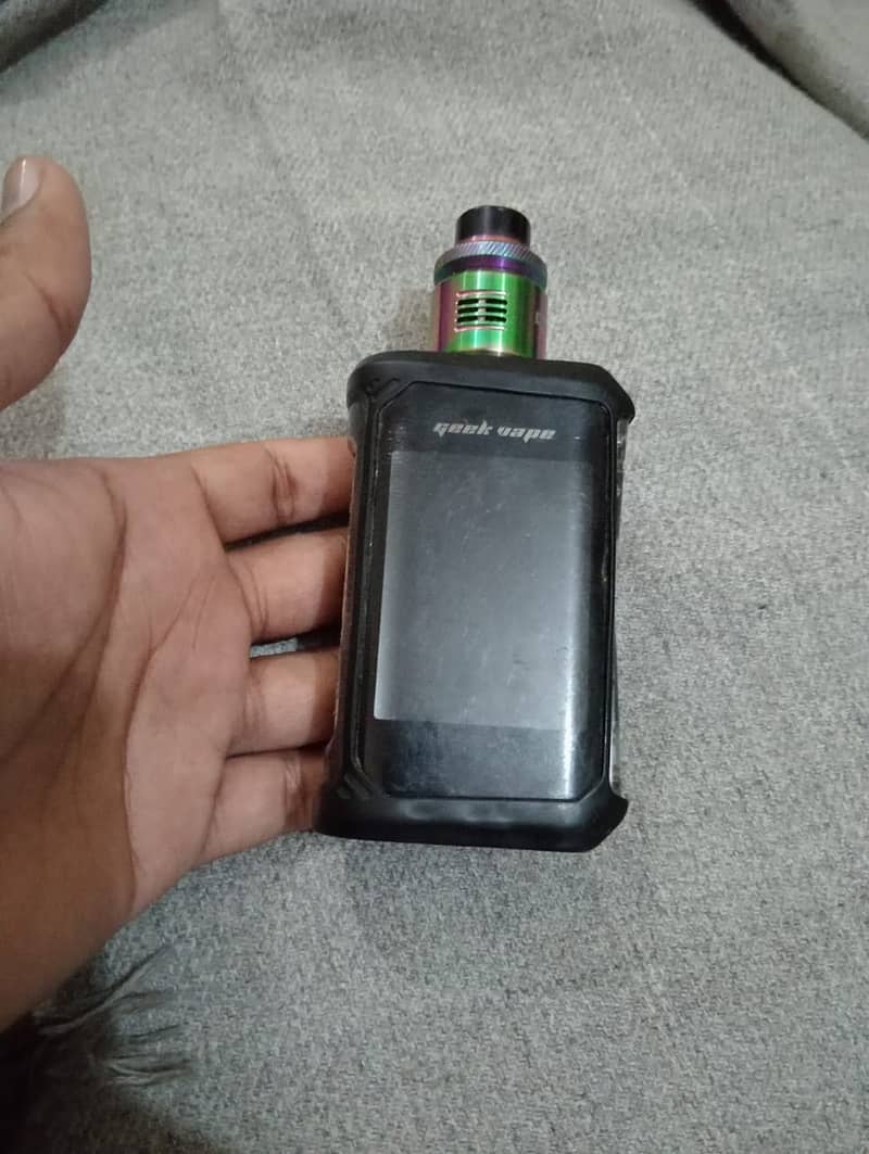 Geek vape 220 watts 0