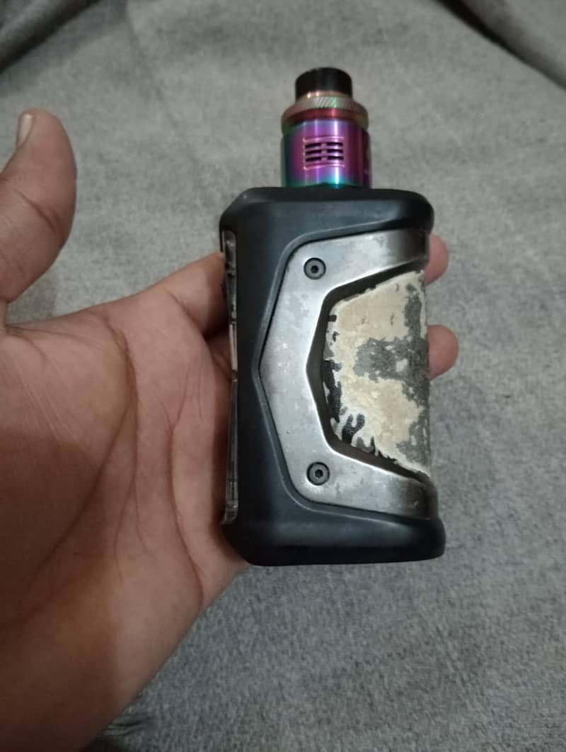 Geek vape 220 watts 1