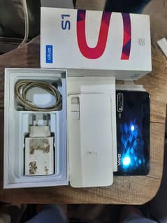 vivo s1 complete saman 4/128 all ok contect 03366837312