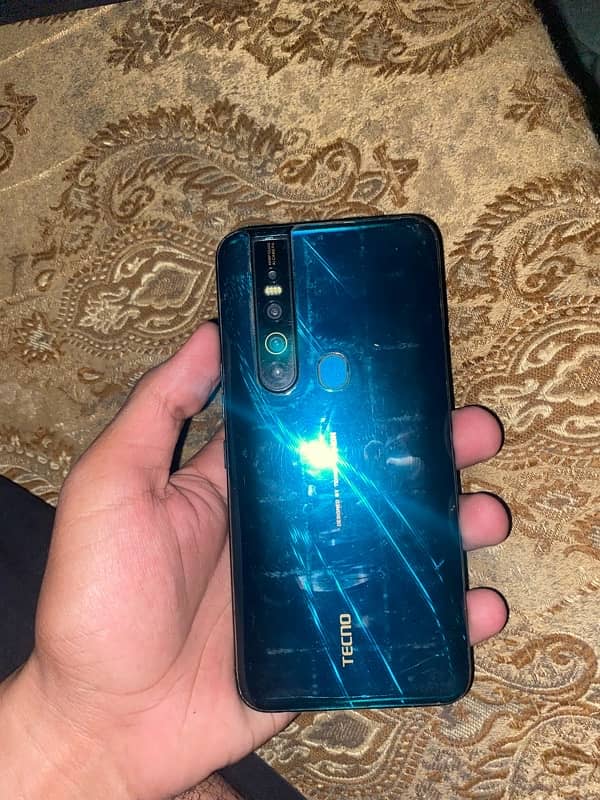 Tecno Camon 15 Pro 0